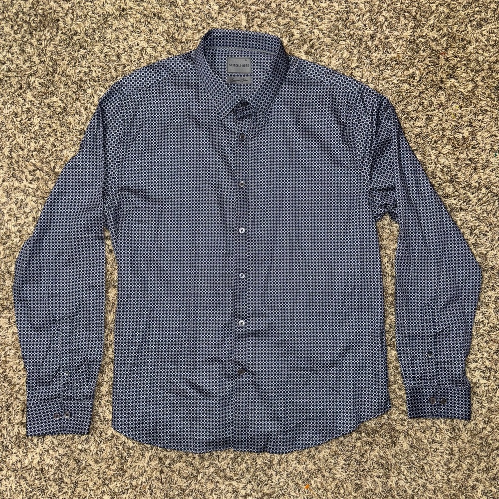 Stitch Note Button Down Long Sleeve
